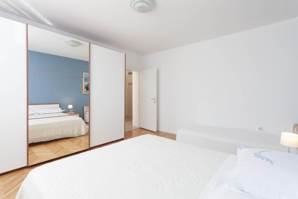 Apartment Nena & Petar Макарська Екстер'єр фото