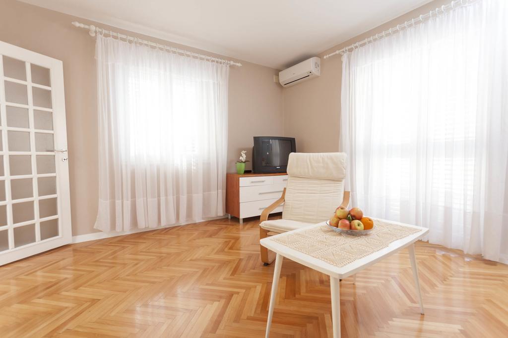 Apartment Nena & Petar Макарська Екстер'єр фото